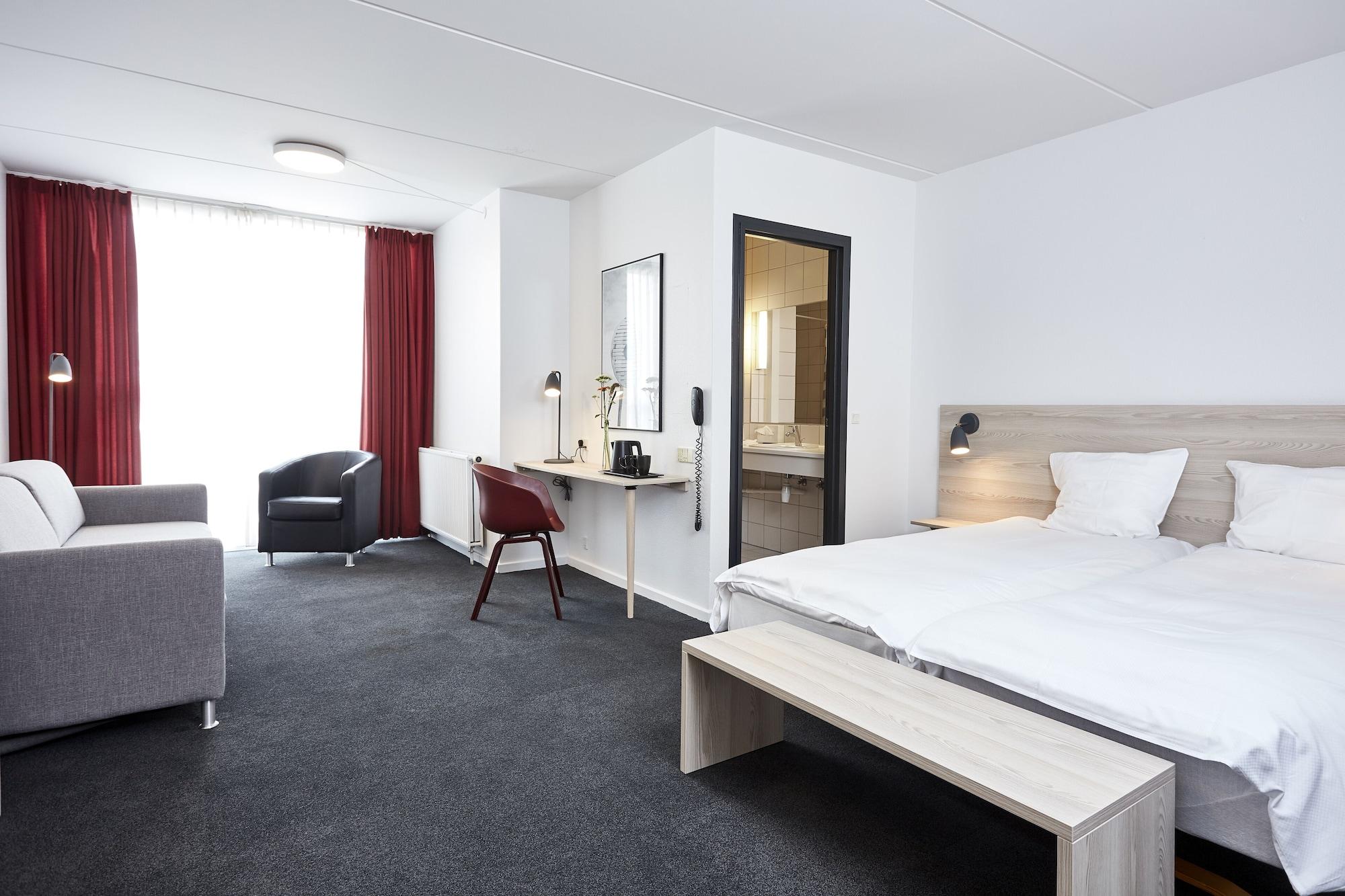 Skaga Hotel Хиртсхалс Екстериор снимка